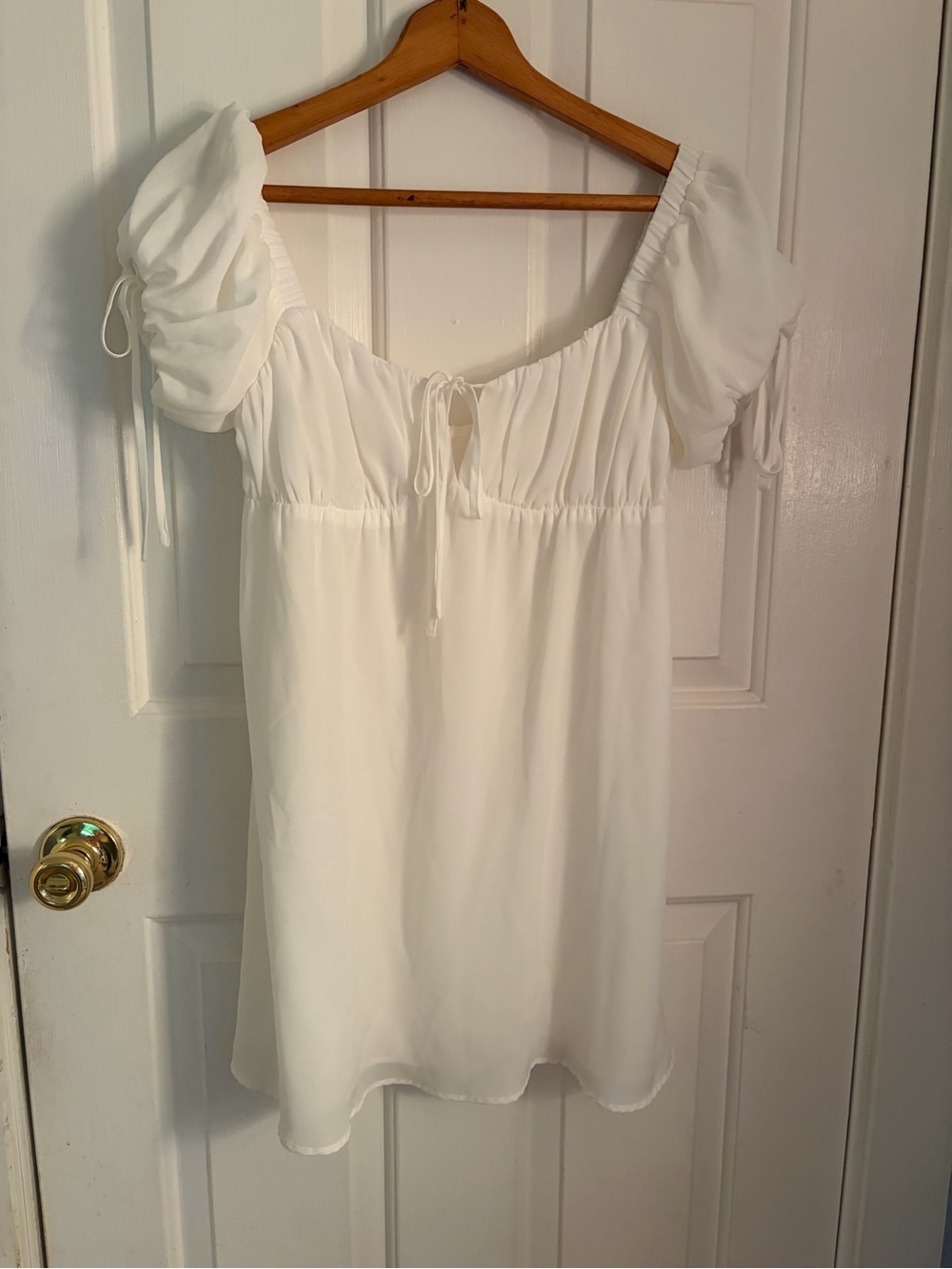 La Hearts White Puff-Sleeve Peasant Tunic